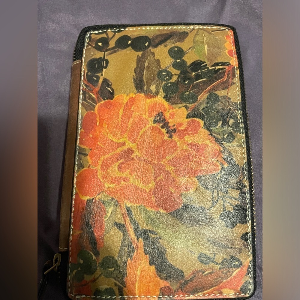 Firenze Bella Sofia Venetian Floral Wallet Cell Phone Holder
